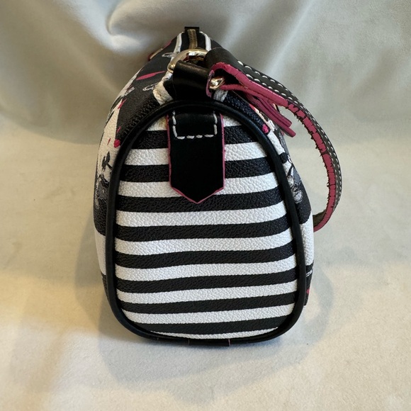 Dooney & Bourke Disney Sweethearts - 2014 Mickey and Minnie Small Barrel… - Picture 8 of 15